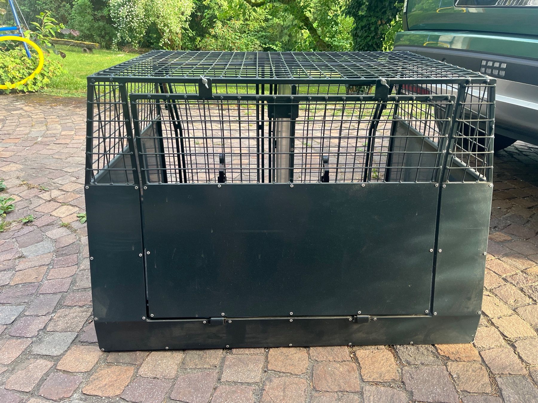 Käfige, Transport & Sicherheit: Doppelhundebox zu verschenken! – Gebraucht aus Glattfelden von taro1993 2