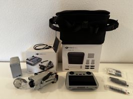 DJI Mini 3 Pro mit RC Controller & Fly More Kit