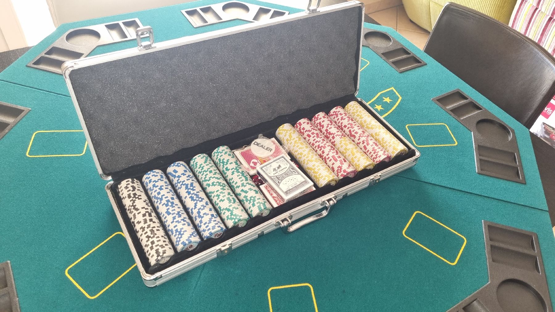 Giochi: Jeux de poker avec table casino – Nuovo (secondo la descrizione) da Blonay venduto da wjones 1