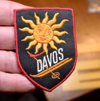 VINTAGE Badge DAVOS nos ST GALLER STICKEREI sonne
