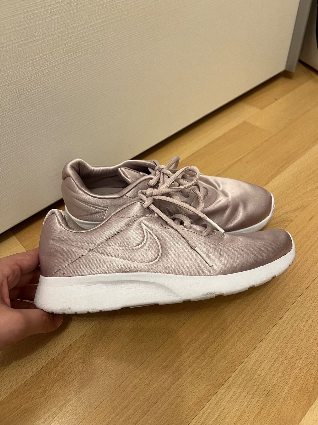 Nike Scarpe da donna: Nike Sneakers flieder – Usato da Steinmaur venduto da Kiki_m240