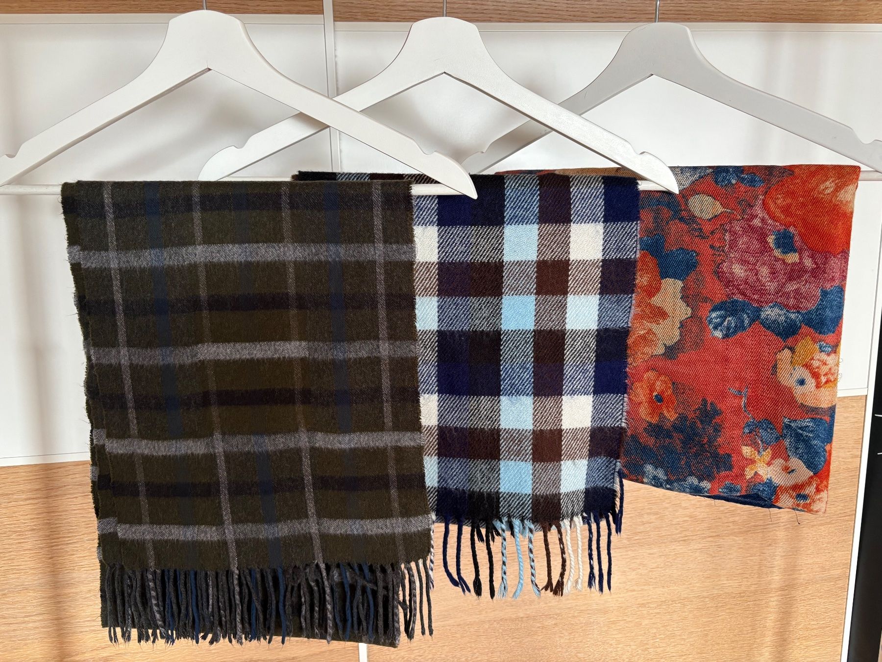 Foulard & Sciarpe: 3x Schale Damen – Usato da Chur venduto da smart.shopper