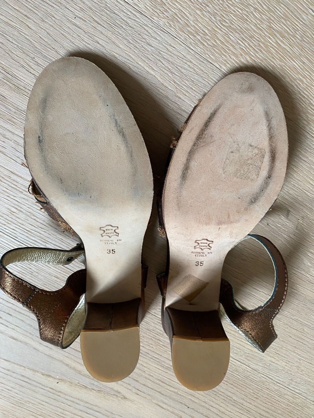 Scarpe da donna: Neue goldfarbene High Heels Grösse 35 – Nuovo (secondo la descrizione) da Winkel venduto da Flyhy2020 4