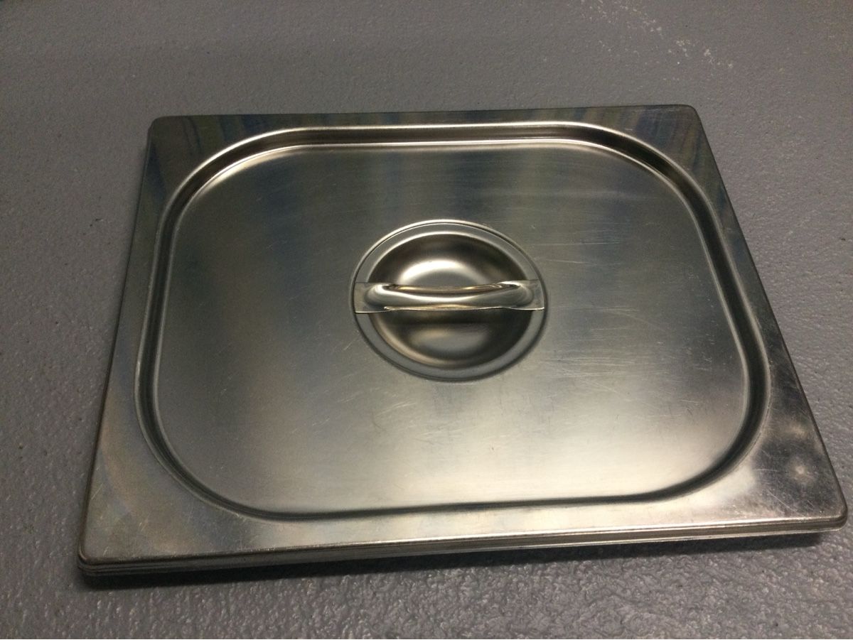 Cucine complete: 3 Stk. Gastronormschalen 1/2 mit Deckel – Usato da Schaffhausen venduto da Josh01 1