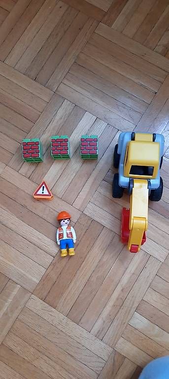 Playmobil Giocattoli: Playmobil  1.2.3 escavatore  + operaio – Usato da Tesserete venduto da bab_7ztk 1