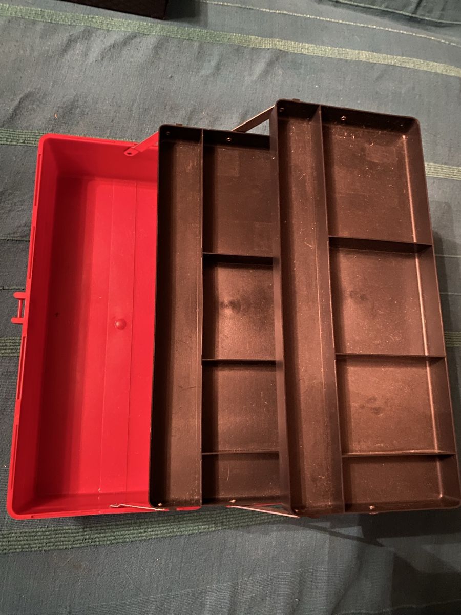 Recipients et similaires: Allzweckbox – D'occasion à Gretzenbach par Cantate 1