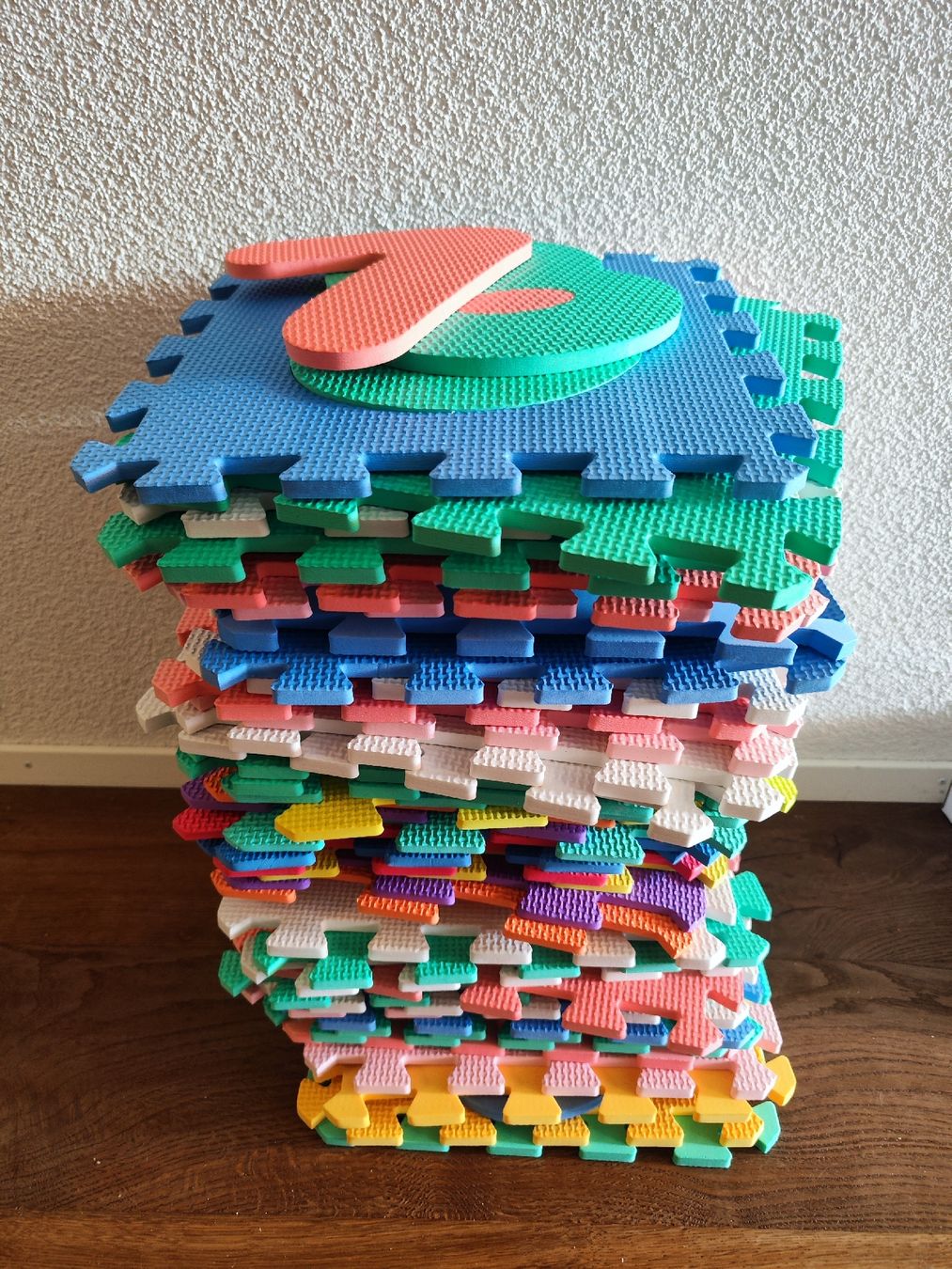 Tappeto da gioco: Bunte Puzzlematte Bausteine, Kinder-Spielteppich,  – Usato da Visp venduto da pat_y578
