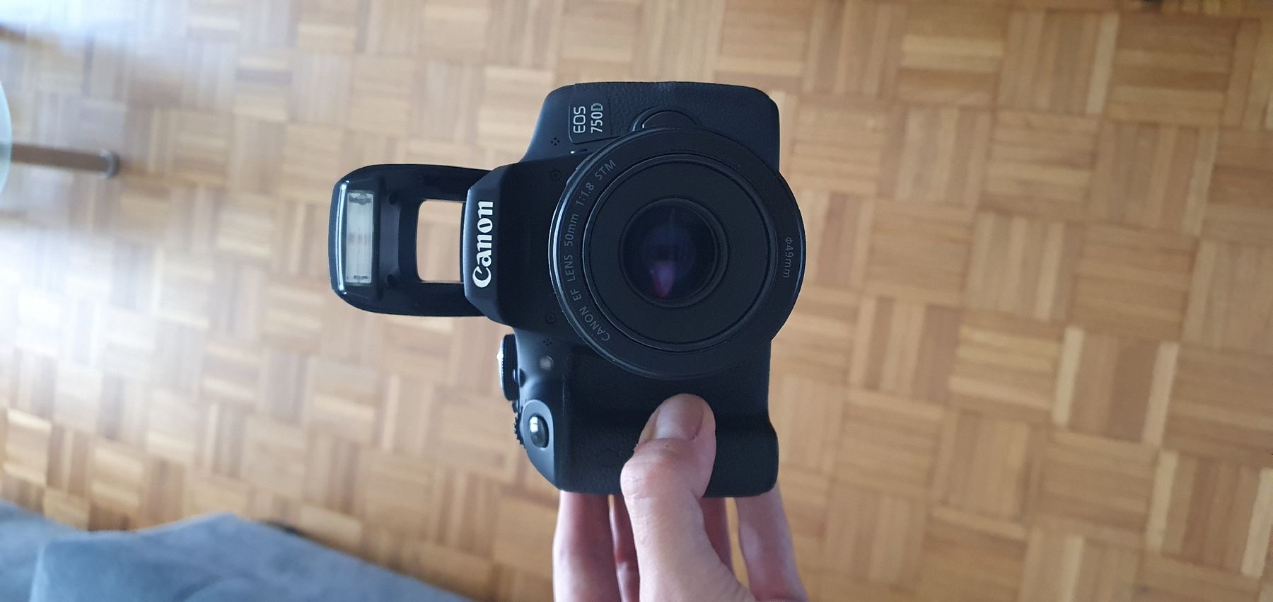 Canon Fotocamera: Canon EOS 750D Kit – Usato da Fribourg venduto da epu_7lxm 4