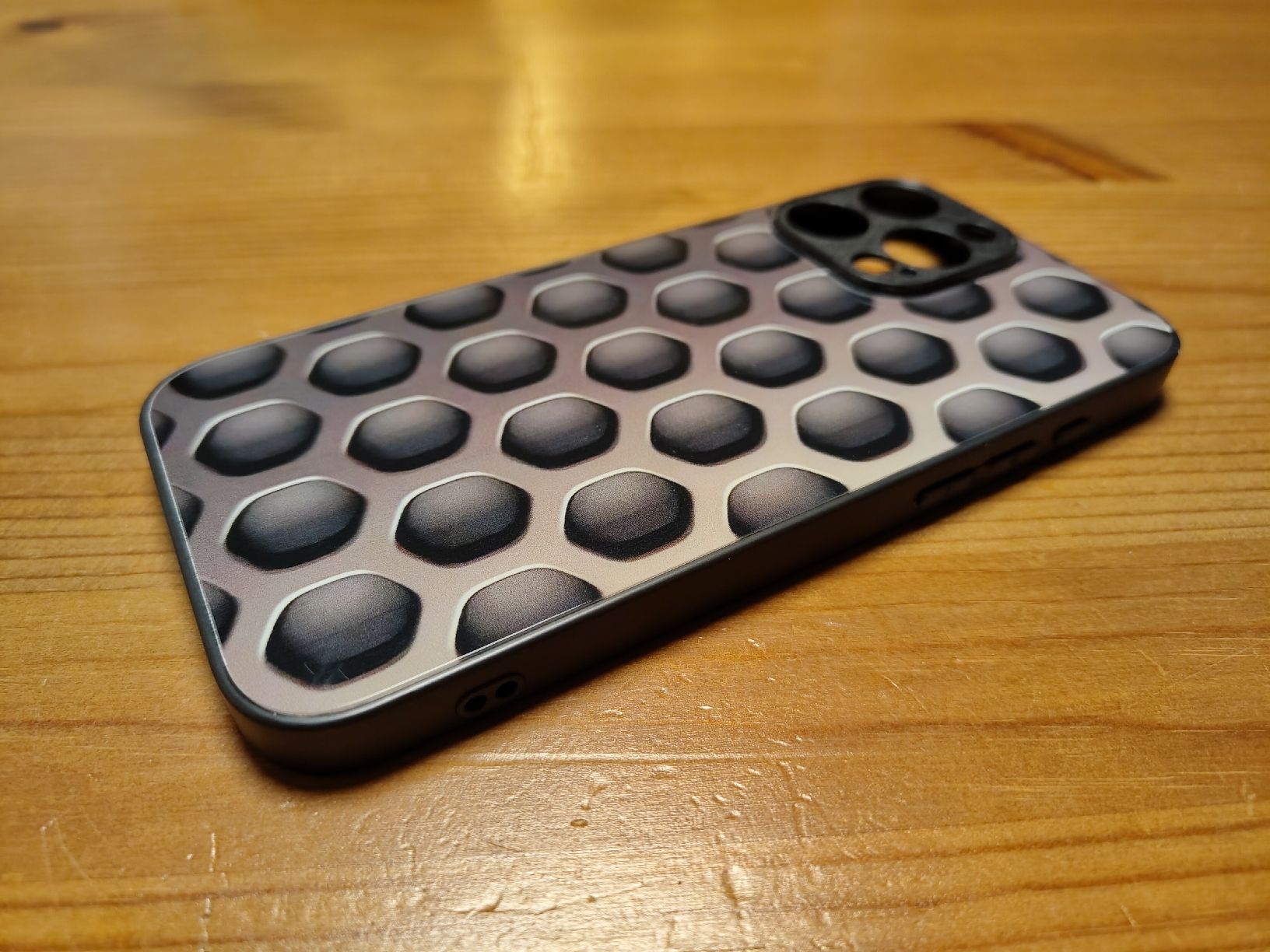Apple Cover & Protezioni schermo: iPhone 16 Pro Max Hülle - Neu – Nuovo e nell'imballaggio originale da Zürich venduto da Almohammed 1
