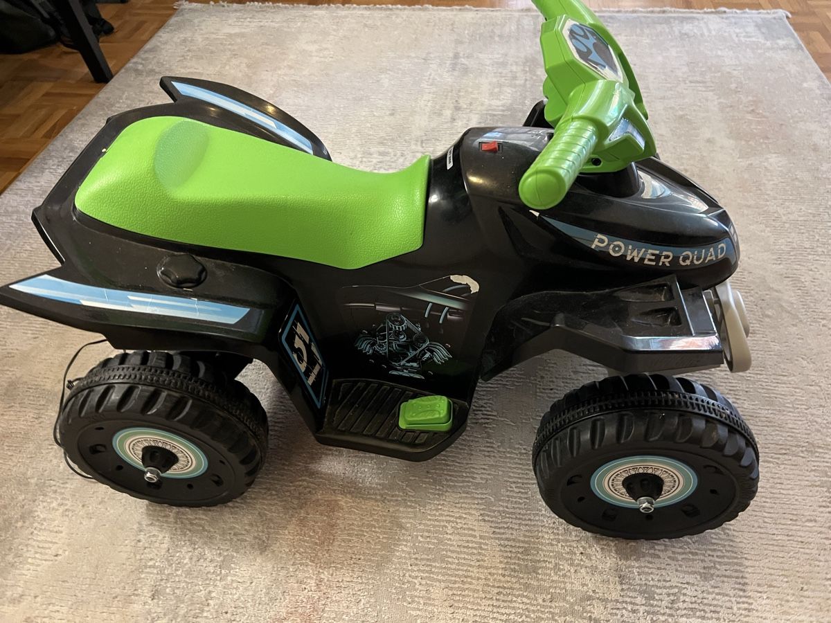 Véhicules pour enfants: Quad électrique pour enfant – D'occasion à Lausanne par William7 1