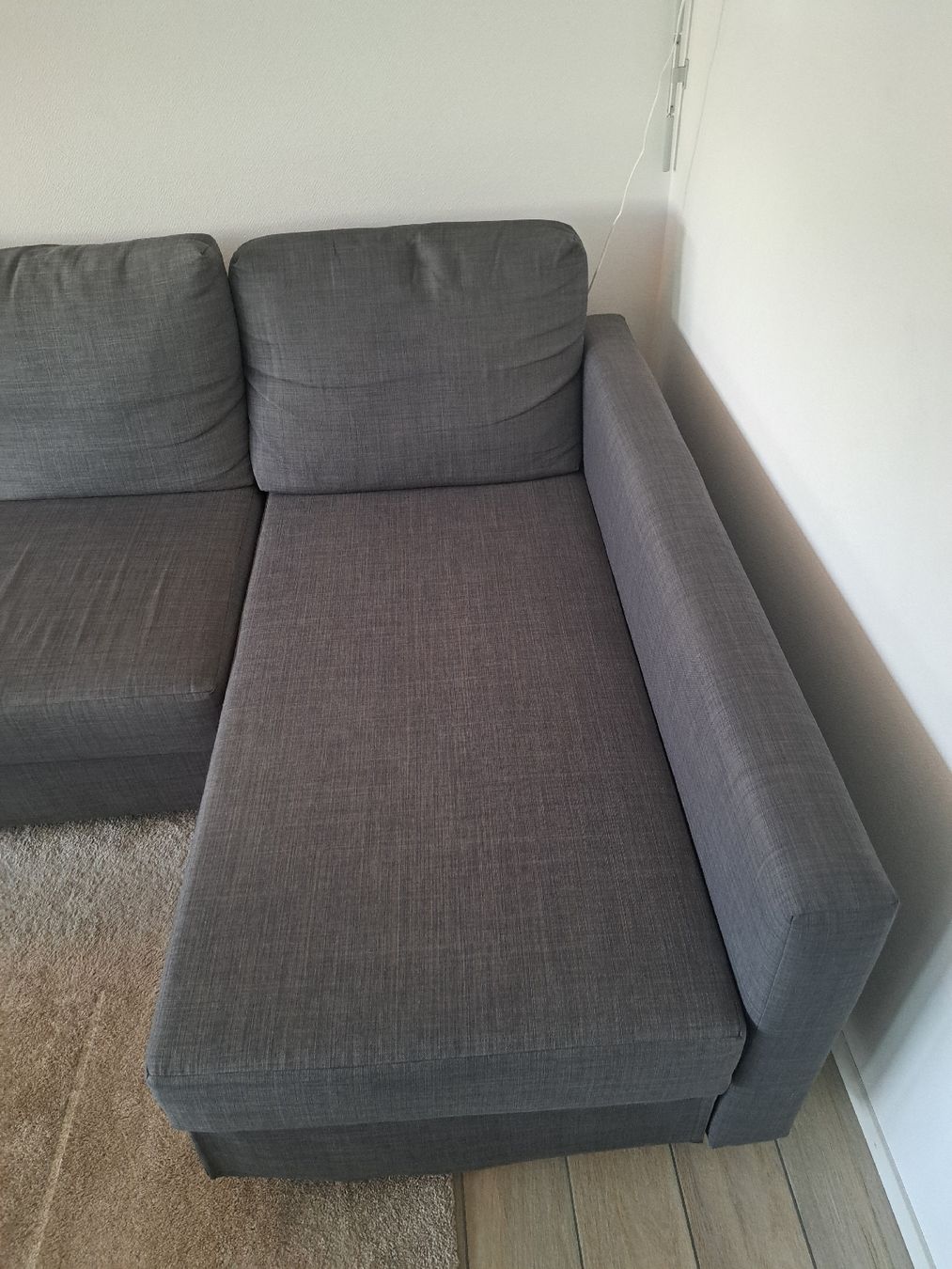 Ikea Divani: Ecksofa mit Schlaffunktion und Bettkasten grau.  – Nuovo (secondo la descrizione) da Brügg BE venduto da nic_l9ng 7