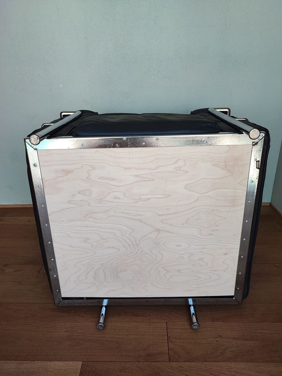 Poltrone: Replika Sessel LC2 im Stil von Le Corbusier – Usato da Dielsdorf venduto da rlx_geek 4
