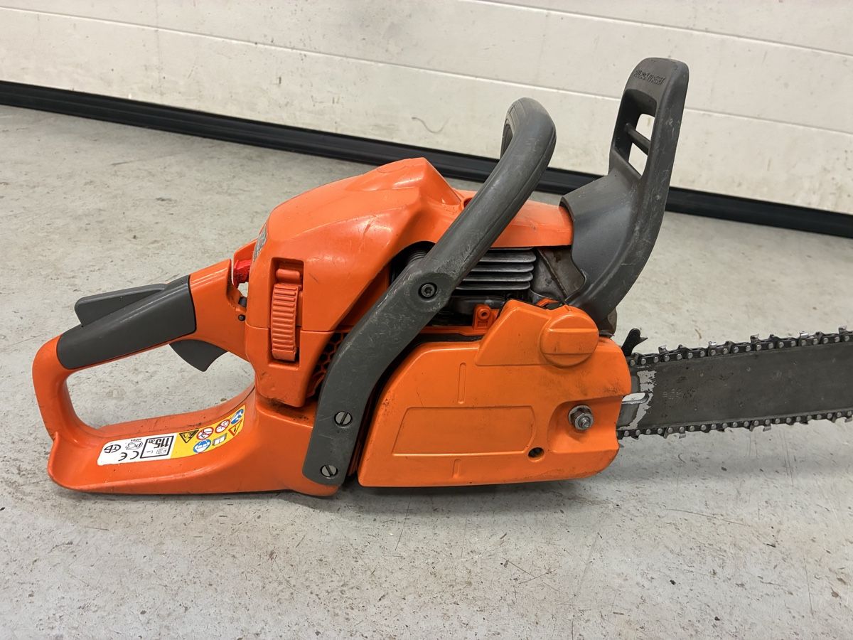 Husqvarna Seghe: Husquarna 450 – Usato da Rüderswil venduto da Avant530 1