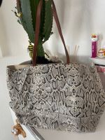 Galleries Lafayette Leder Shopper Schlangenoptik