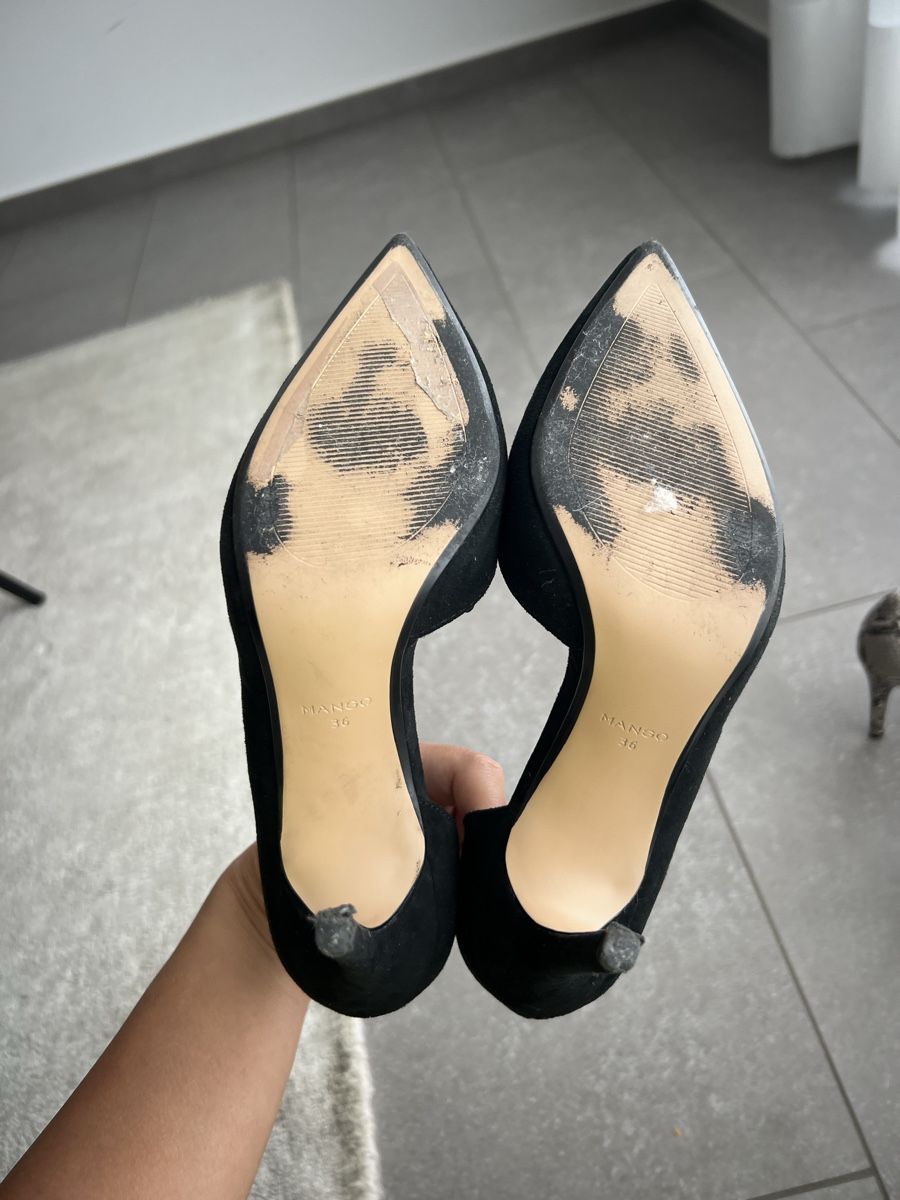 Collants: 2 pairs of high heels – D'occasion à Mendrisio par gun_8gcm 5