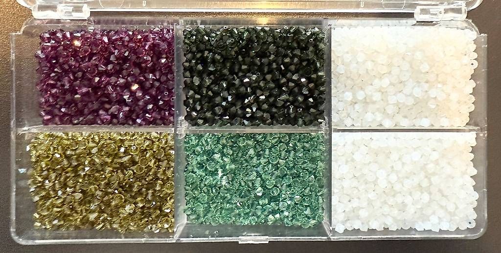 Perle (finte): SWAROVSKI lot de perles en Crystal – Nuovo (secondo la descrizione) da Goumoens-la-Ville venduto da SandieF 3