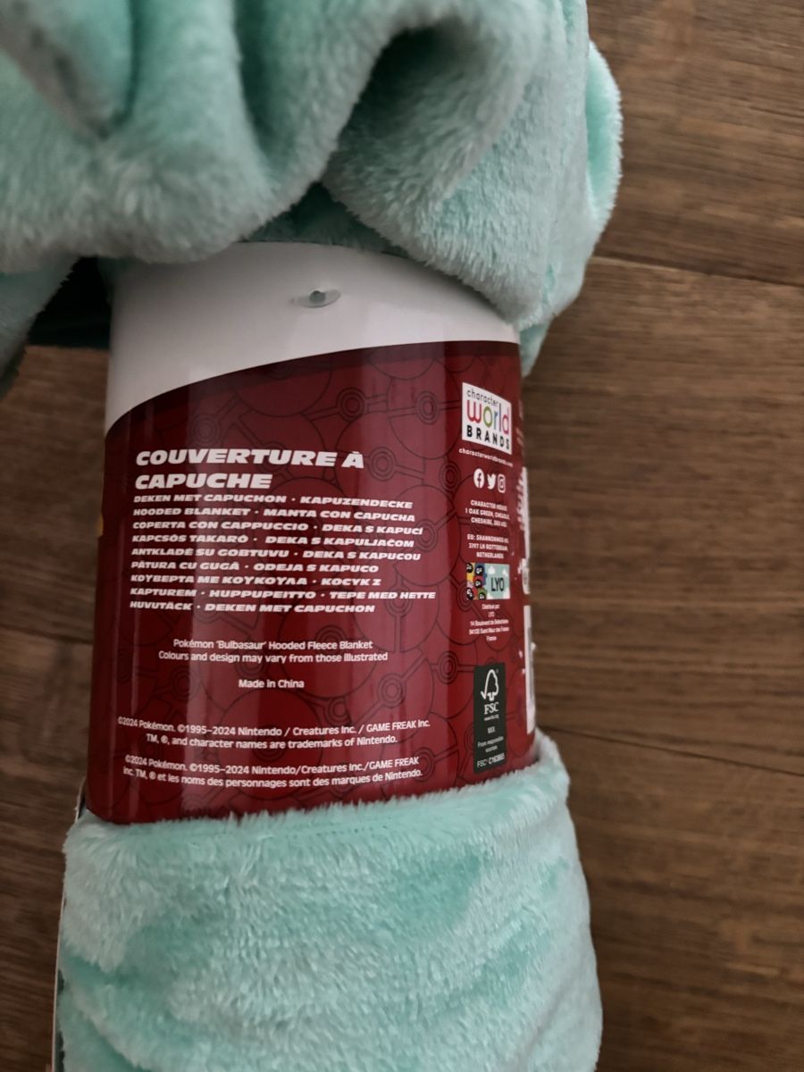 Coperte: Pokémon Bulbasaur Kuscheldecke – Usato da Würenlos venduto da Ashley24 2
