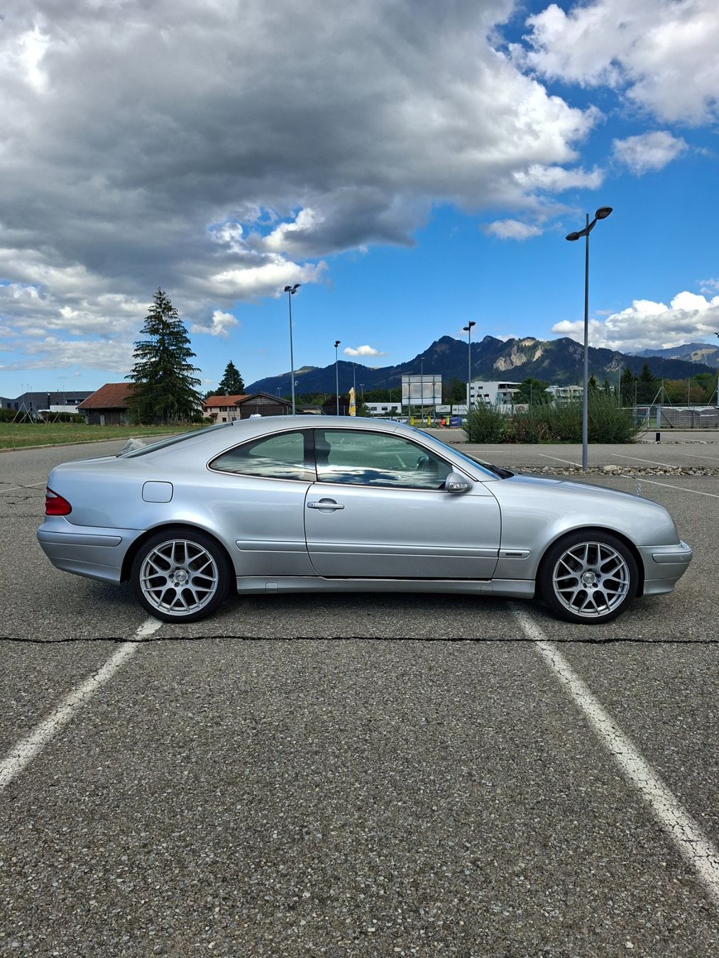 Mercedes-Benz Autos: Mercedes CLK 320 – Gebraucht aus La Tour-de-Trême von evapetreanu 3