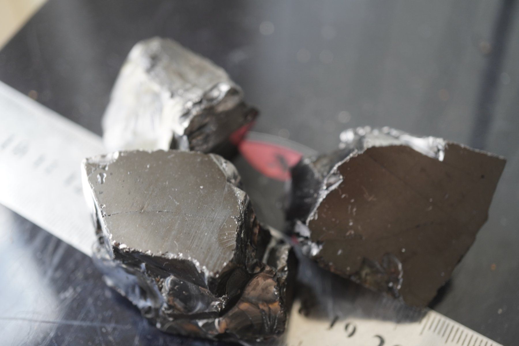 Minerali & Pietre curative: Edel-Schungit  20 gramm – Nuovo e nell'imballaggio originale da Eschenbach SG venduto da topstone 1