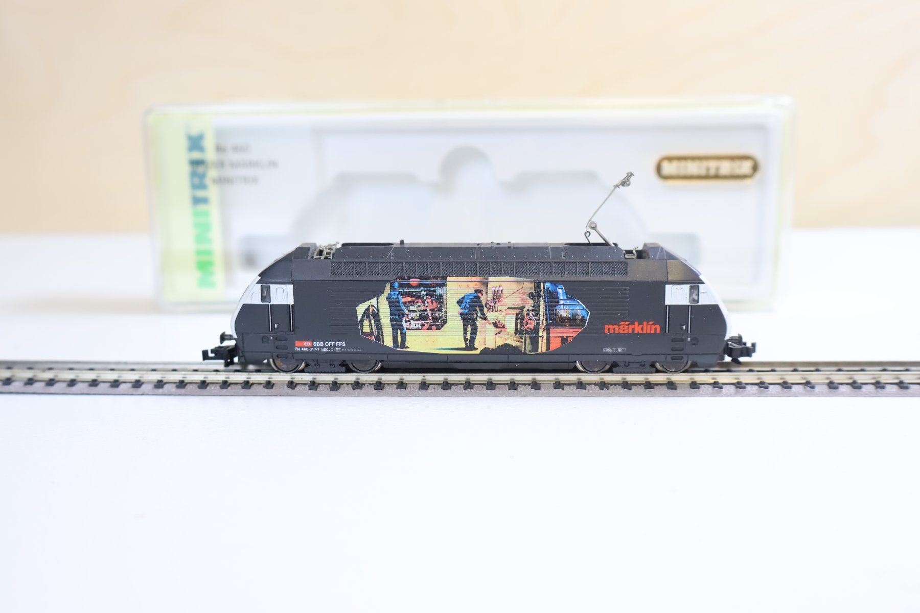 Trix Modellini di ferrovie: Minitrix SBB Re 460 "Heizer" E-Lok 12687 - Digital NP: 380.- – Usato da Winterthur venduto da Monstera 4