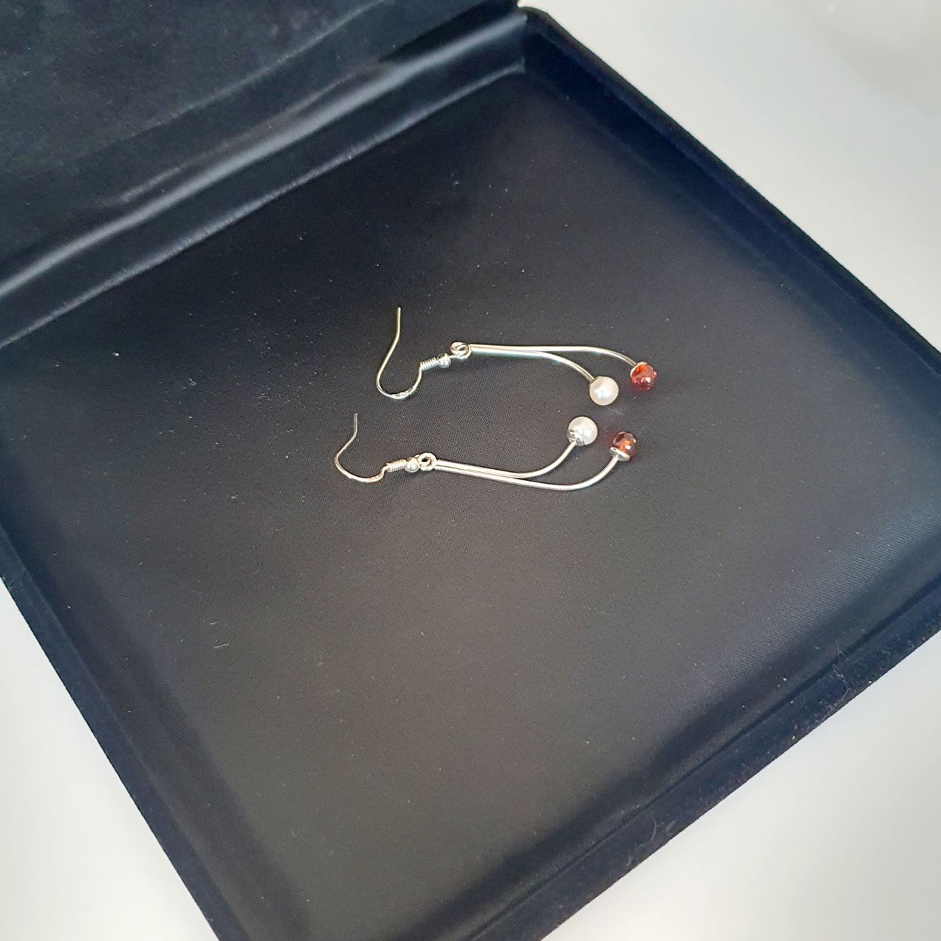 Orecchini pendenti & Orecchini a lobo: Elegante 925 Silber Ohrringe mit Amber & Perle – Nuovo (secondo la descrizione) da Kreuzlingen venduto da Wunderkiste123 1
