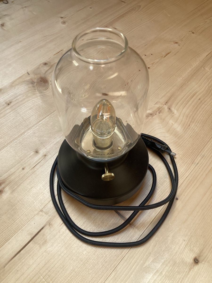 Ikea Lampade: Tischlampe Glas Schwarz mit Kabel – Usato da Gümmenen venduto da lar12
