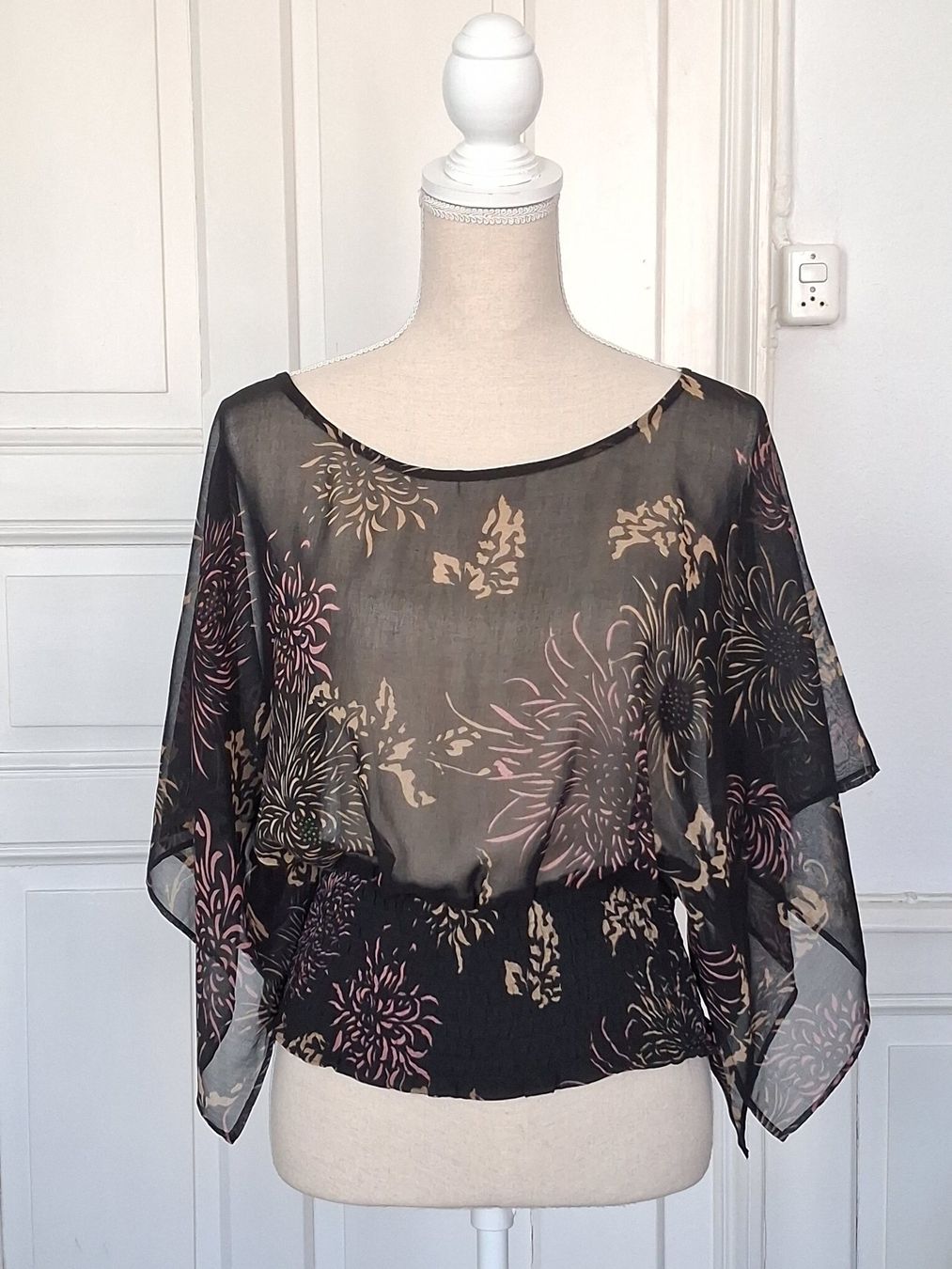 Camicette: Vintage y2k Transparente Fledermaus Bluse – Usato da Ried-Brig venduto da Zzyzx