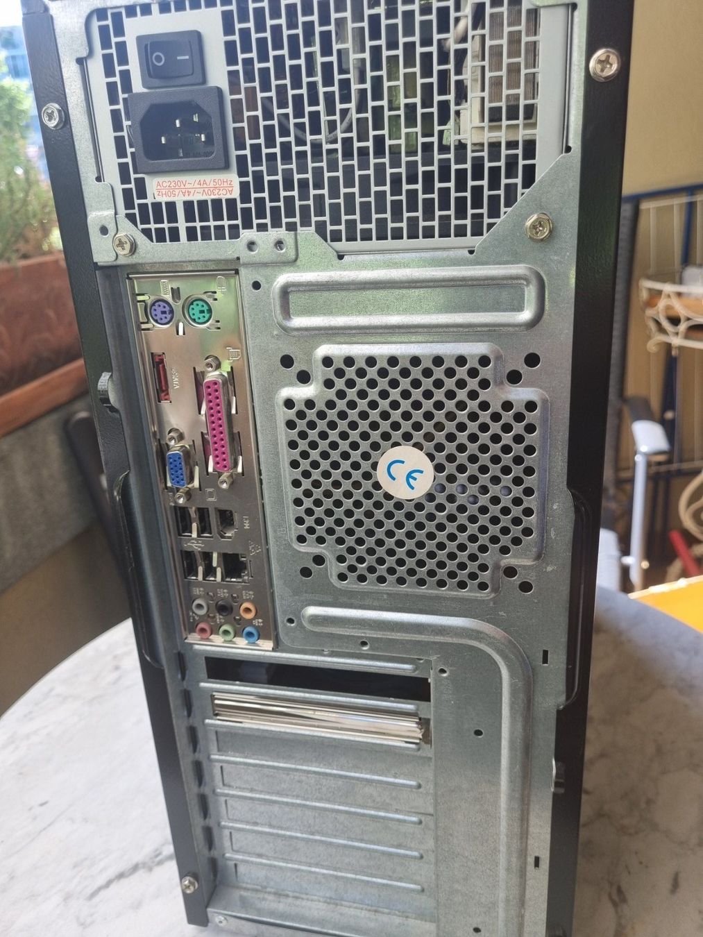 PC: 1 PC TOWER – Usato da Zürich venduto da Sarameier 1