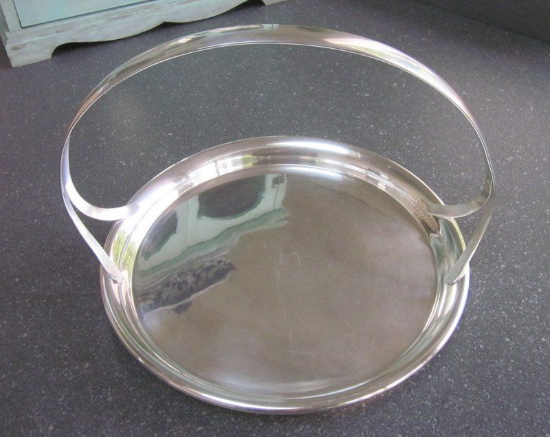 Plateaux: Versilbertes Henkel-Tablett, Henkelschale, D=29 cm – D'occasion à Bischofszell par raika 1