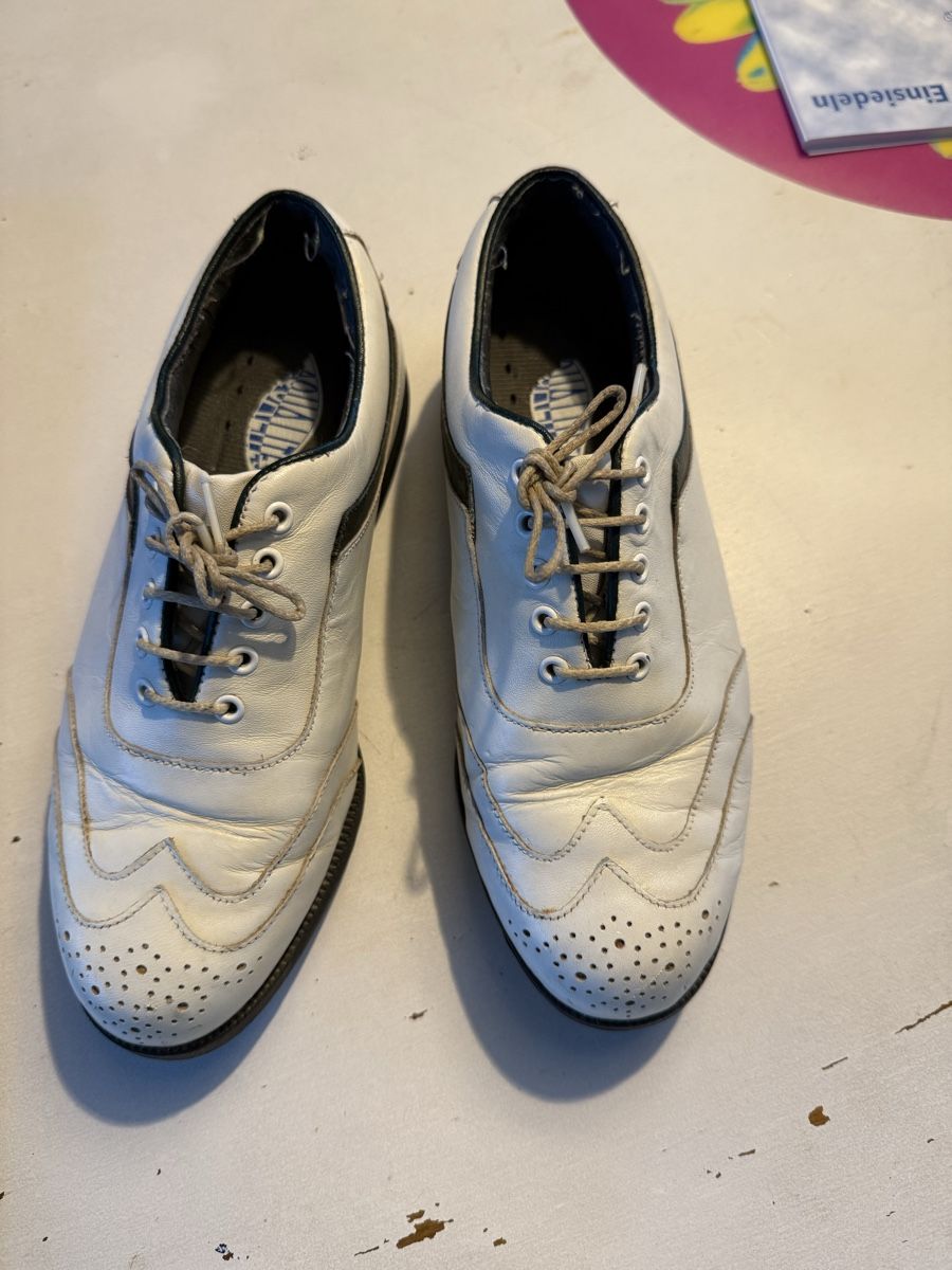Scarpe da donna: Golfschuhe Footjoy Aqualites Größe 37 – Usato da Gross venduto da jmgrebe