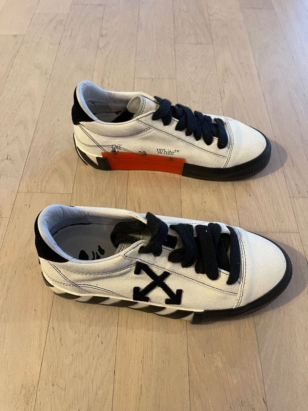 Off-White Scarpe da donna: Offwhite Damen Sneaker Original 37 – Usato da Männedorf venduto da sebasta 3