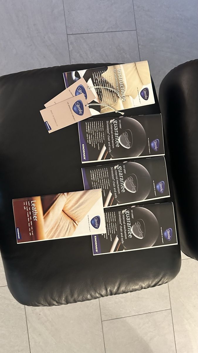 Stressless Poltrone: Stressless Sessel mit Hocker aus Leder – Usato da Ettingen venduto da slg_4107 5