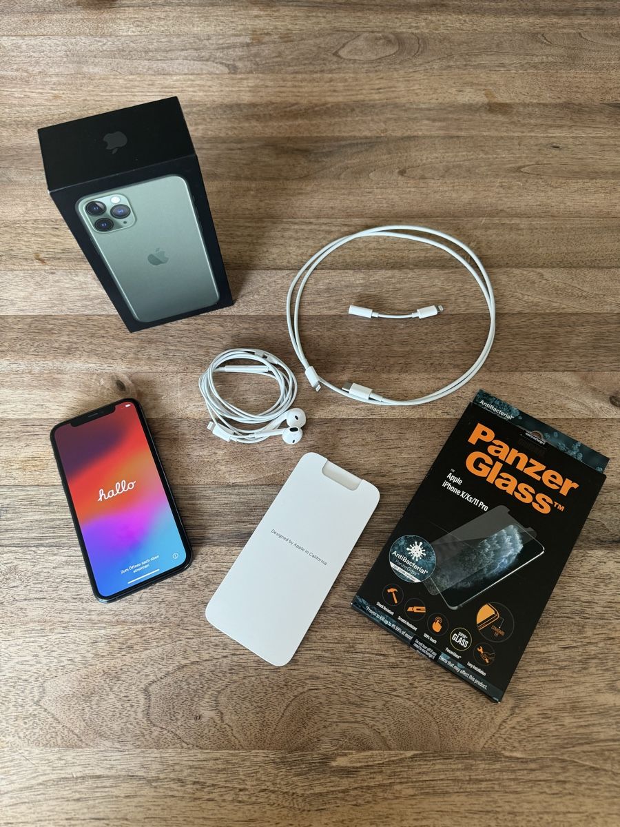 Apple Handys / Smartphones: iPhone 11 Pro, Midnight Green, 256GB – Gebraucht aus Rheineck von
