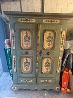 Voglauer Bauernschrank Altblau | Anno 1700