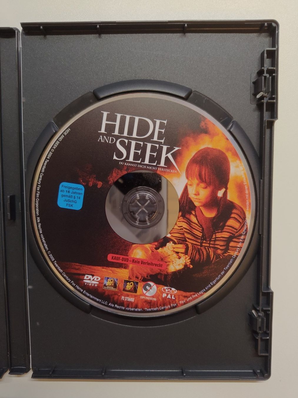 Tutti i DVDs: Hide and Seek – Usato da Liestal venduto da Kratzilla 1