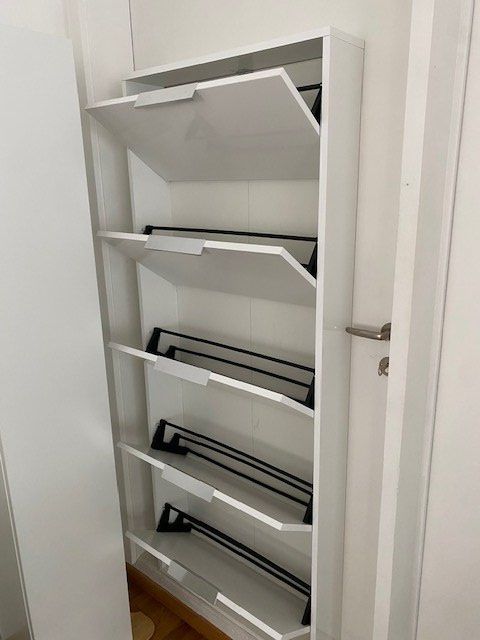 Mömax Schränke: Schuhkasten weiss klappbar – Gebraucht aus Zürich von 308gd4 1
