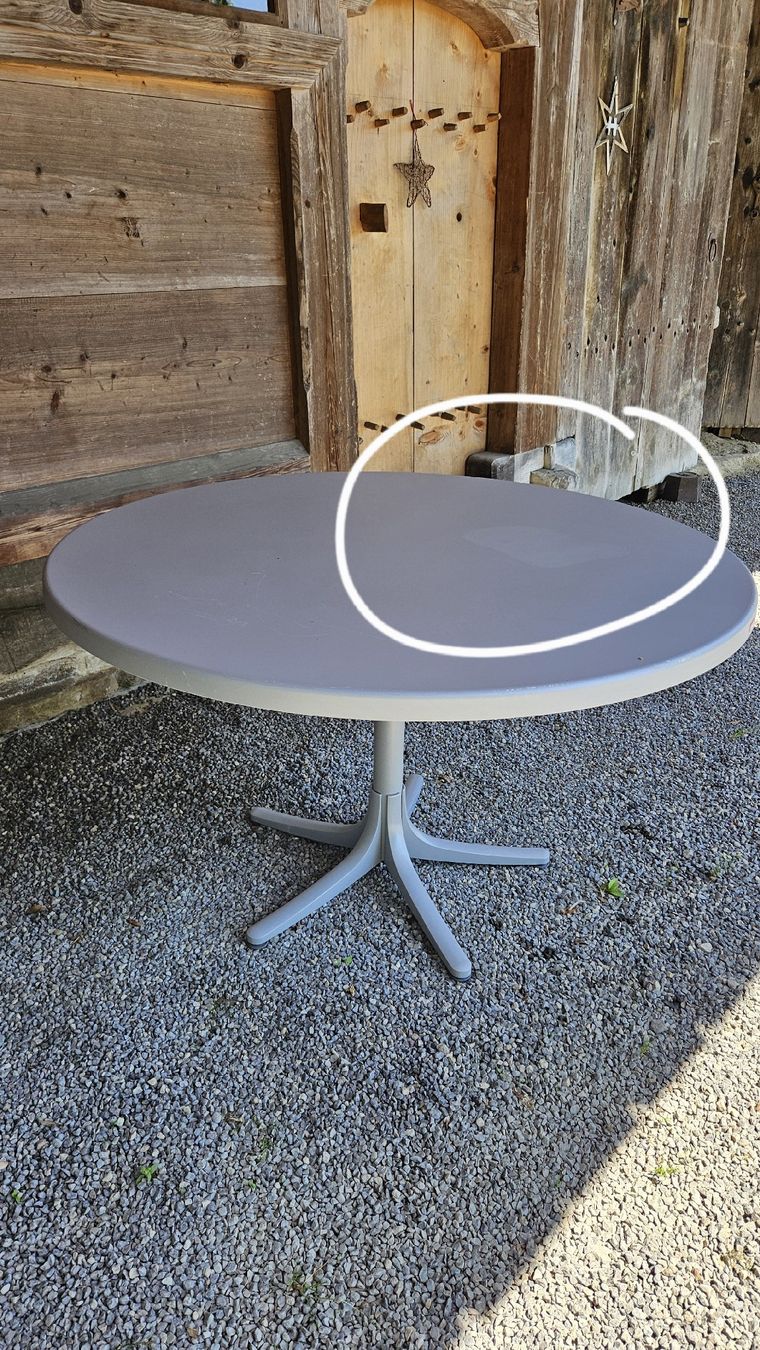 Tavoli: Schaffner Gartentisch PIXOLIT  rund von Schaffner. – Usato da Gontenschwil venduto da Everest1313 1