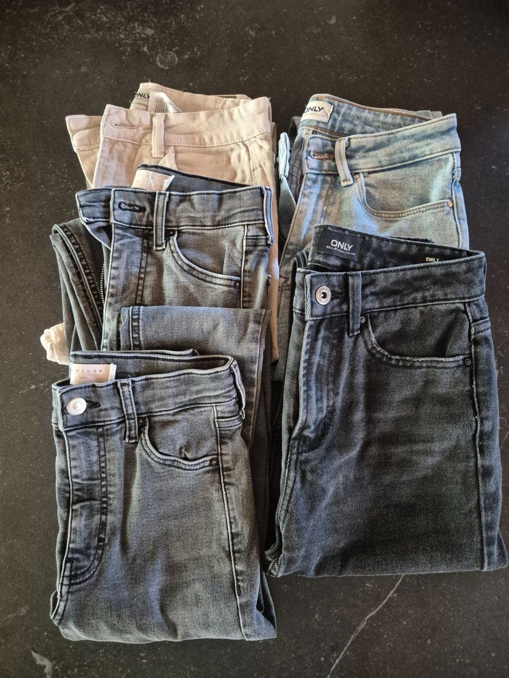 Lotti di vestiti: Kleiderpaket – Usato da Zunzgen venduto da Flipflap02