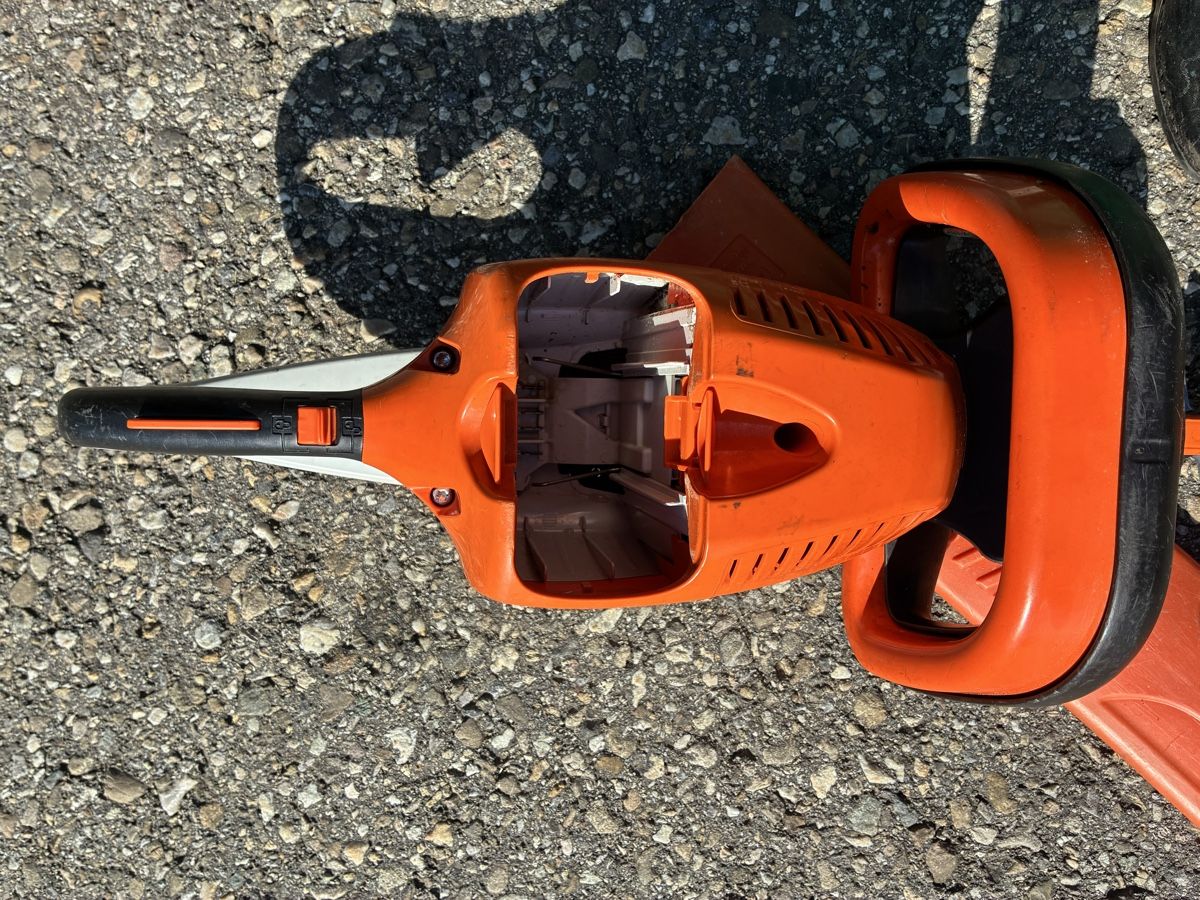 Stihl Tous les outils: Stihl Heckenschere – Défectueux à Rüderswil par Avant530 2
