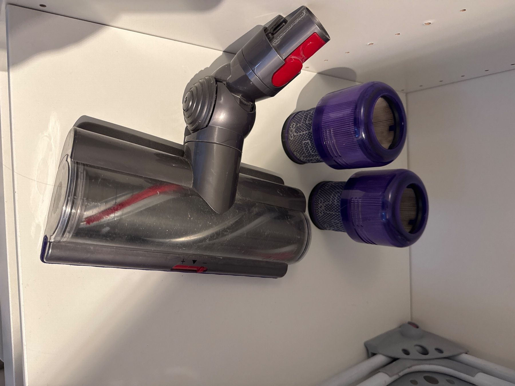 Dyson Staubsauger & Zubehör: Dyson V11 absolute extra – Gebraucht aus Thalwil von Nifili 3