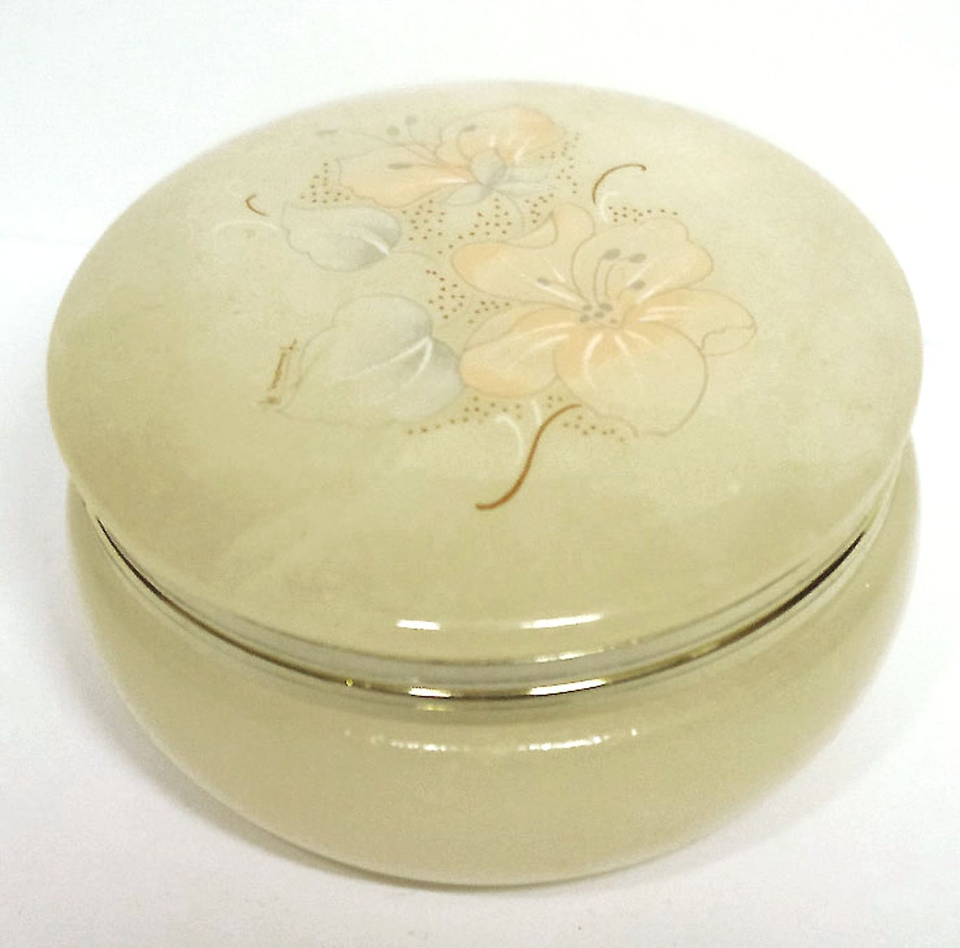 Altro in Decorazioni & Accessori: Alabaster-Dose mit floralem Dekor – Usato da Meggen venduto da Trouvaillen