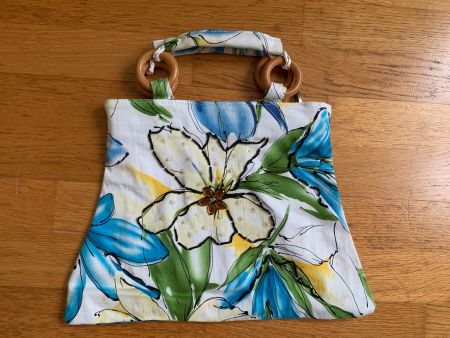 Handtasche Stoff Blumenmuster Holzgriffe