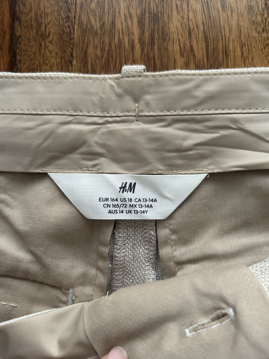 H&M Completi: H&M Anzug Beige Gr. 164,Hemd 164 – Nuovo (secondo la descrizione) da Zürich venduto da Nutla 3