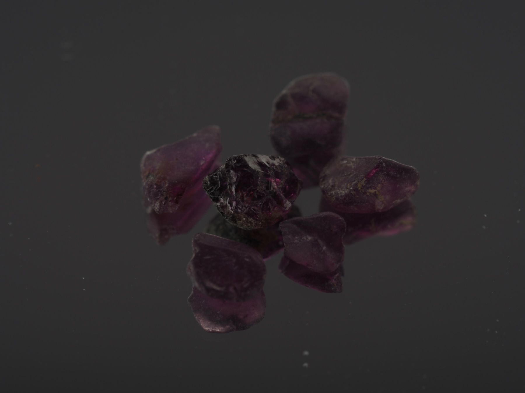 Edelsteine: Ab 1CHF - Amethyst (6 Rohsteine) 3.7ct – Neu und originalverpackt aus Buchs SG von OTNaturalGems