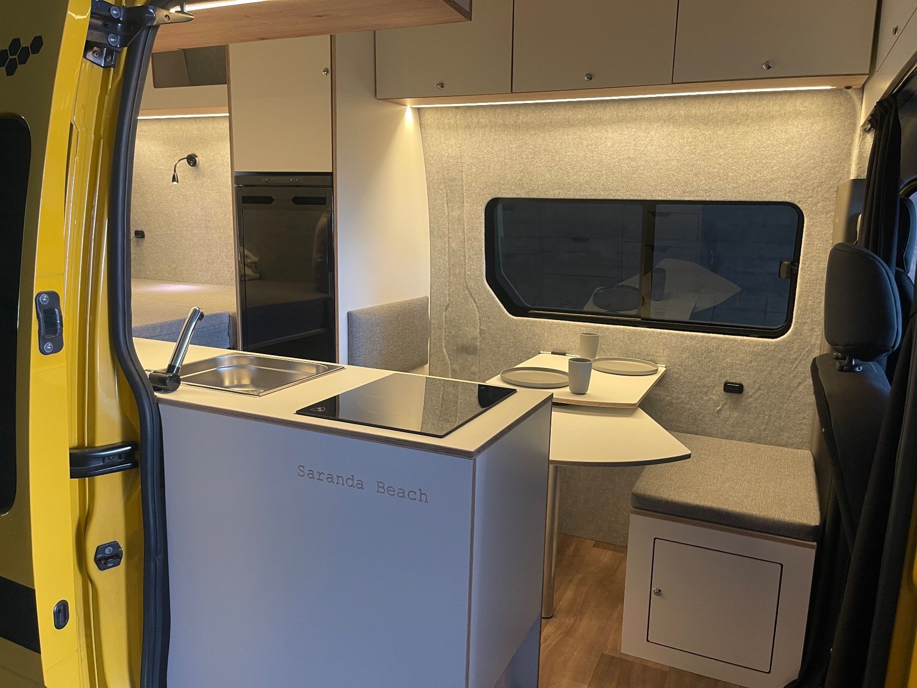Renault Véhicules de camping: Renault Master Saranda Beach Camper Wohnmobil – D'occasion à Winterthur par CamperBau 1