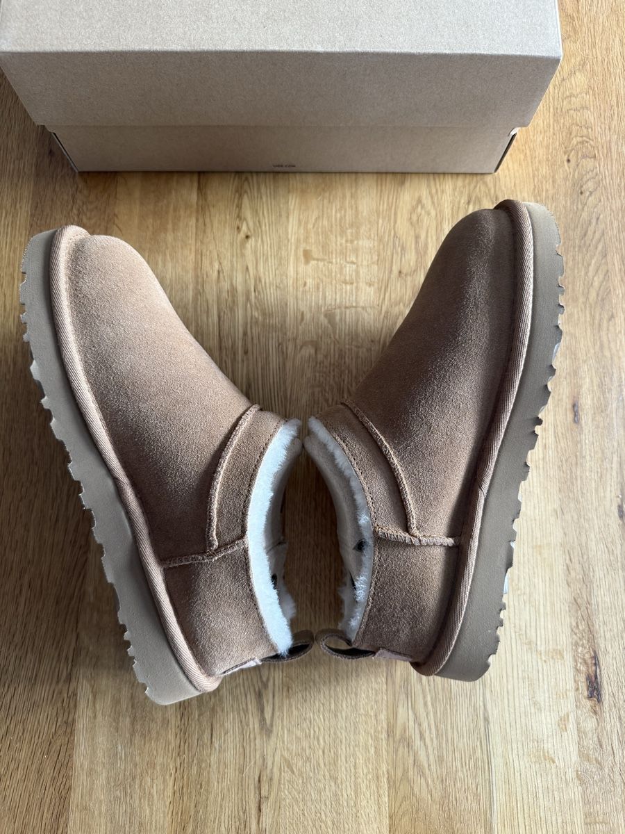 Ugg Scarpe da donna: UGG classic micro Gr. 38 – Usato da Appenzell venduto da l_brnd17 4