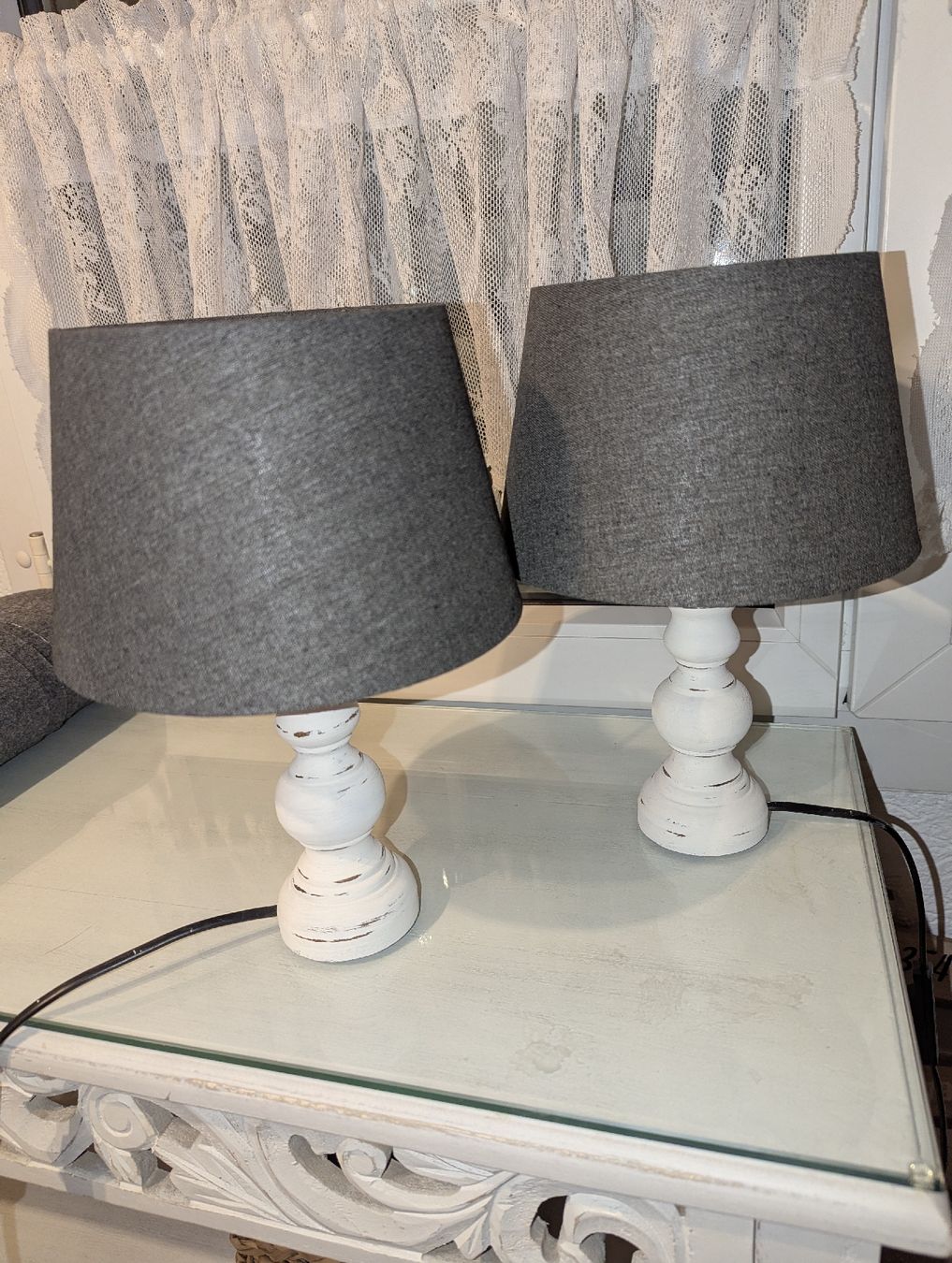 Lampen: Nachttischlämpli shabby – Neu (gemäss Beschreibung) aus Bettlach von Costmiri
