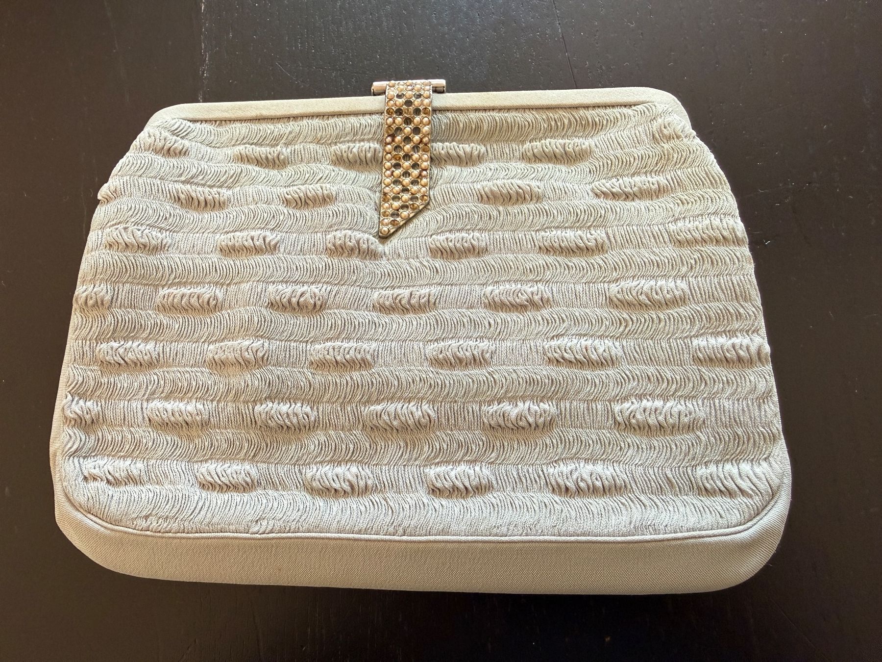 Borse da donna: Vintage Handtasche/Clutch, Stoff, hellgrau – Usato da Erstfeld venduto da Mario_boe0