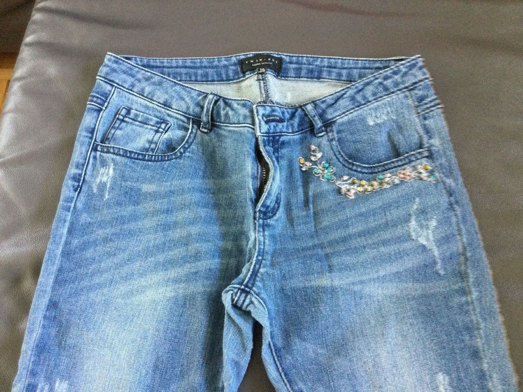 Twinset Pantaloni: Sommer-Jeans TWIN-SET – Usato da Horw venduto da Benny017 1