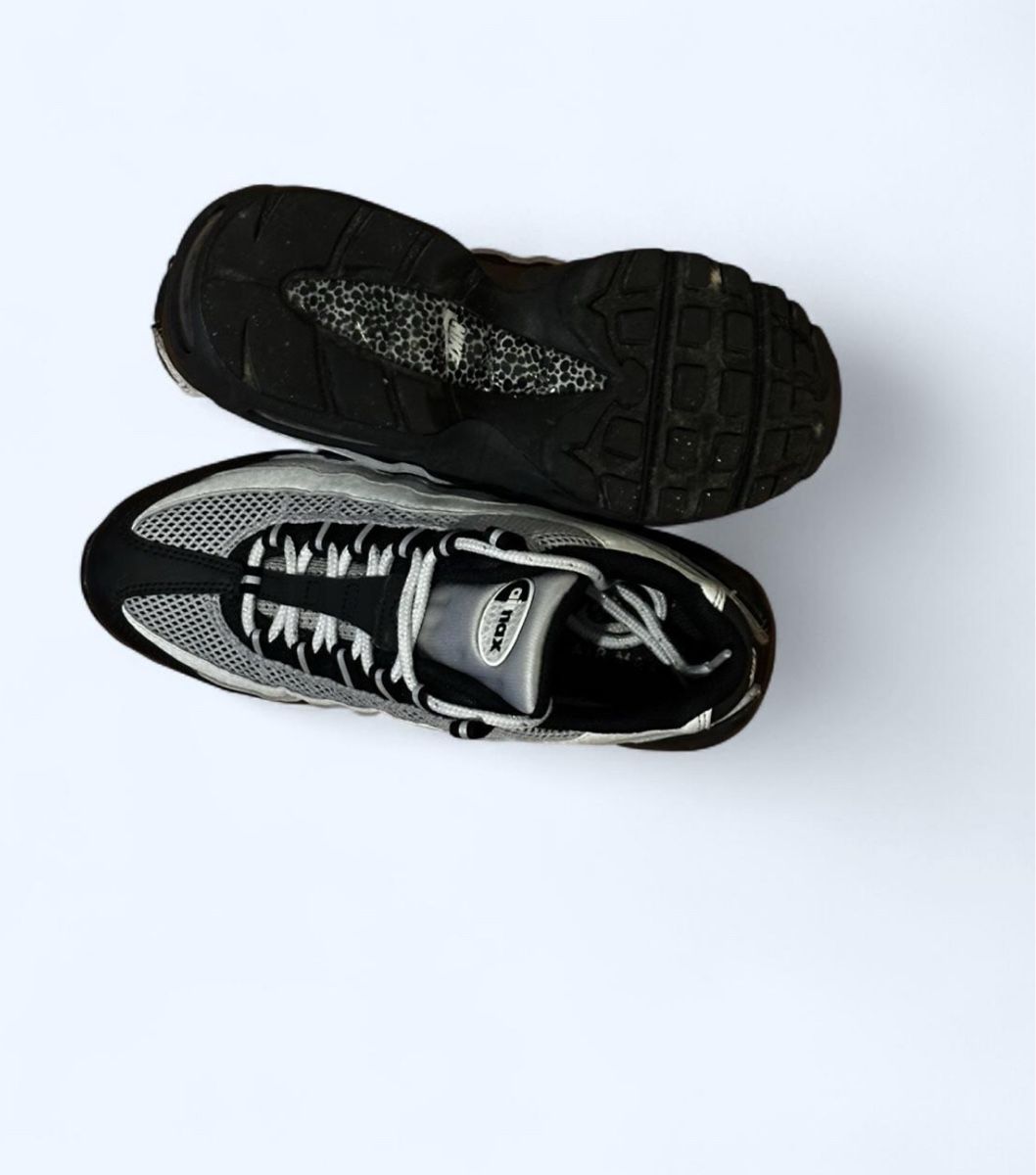 Scarpe da donna: Silver and black nike air max 95 – Usato da Genève venduto da naako131 2